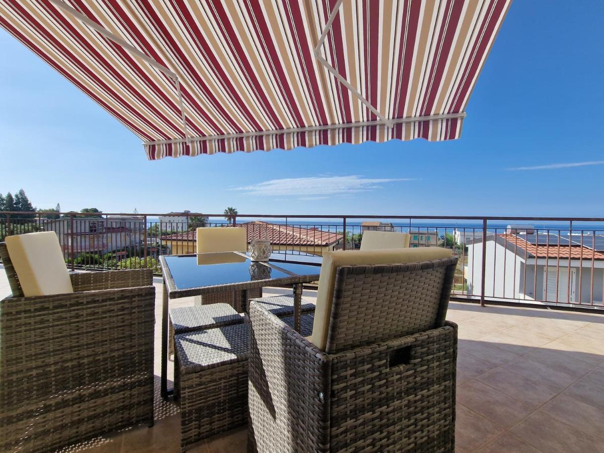 Апартаменти La Terrazza Di Elisa Marina di San Lorenzo Екстер'єр фото